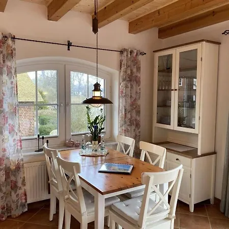 Appartement Am Stein Sternberg